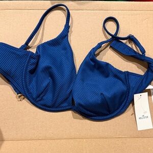 Hollister Women's Deep Blue Bikini Top